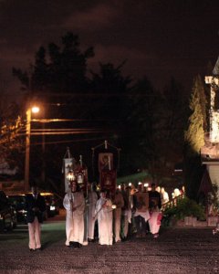 Pascha procession 2 2010 PW