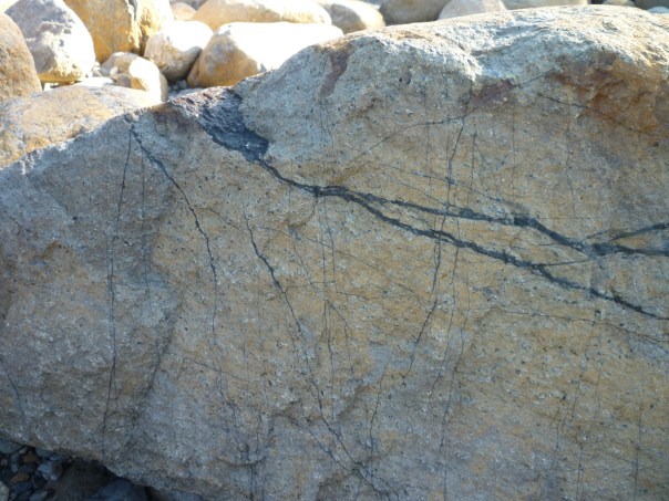 Sac R veined slab 5-15
