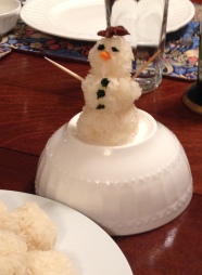 GL 2015-11-28 19.54.33 sticky snowman